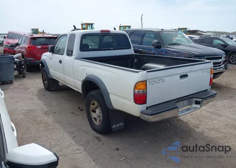 2001 Toyota Tacoma z USA, uszkodzony, nr VIN 5TEWM72N31Z830232